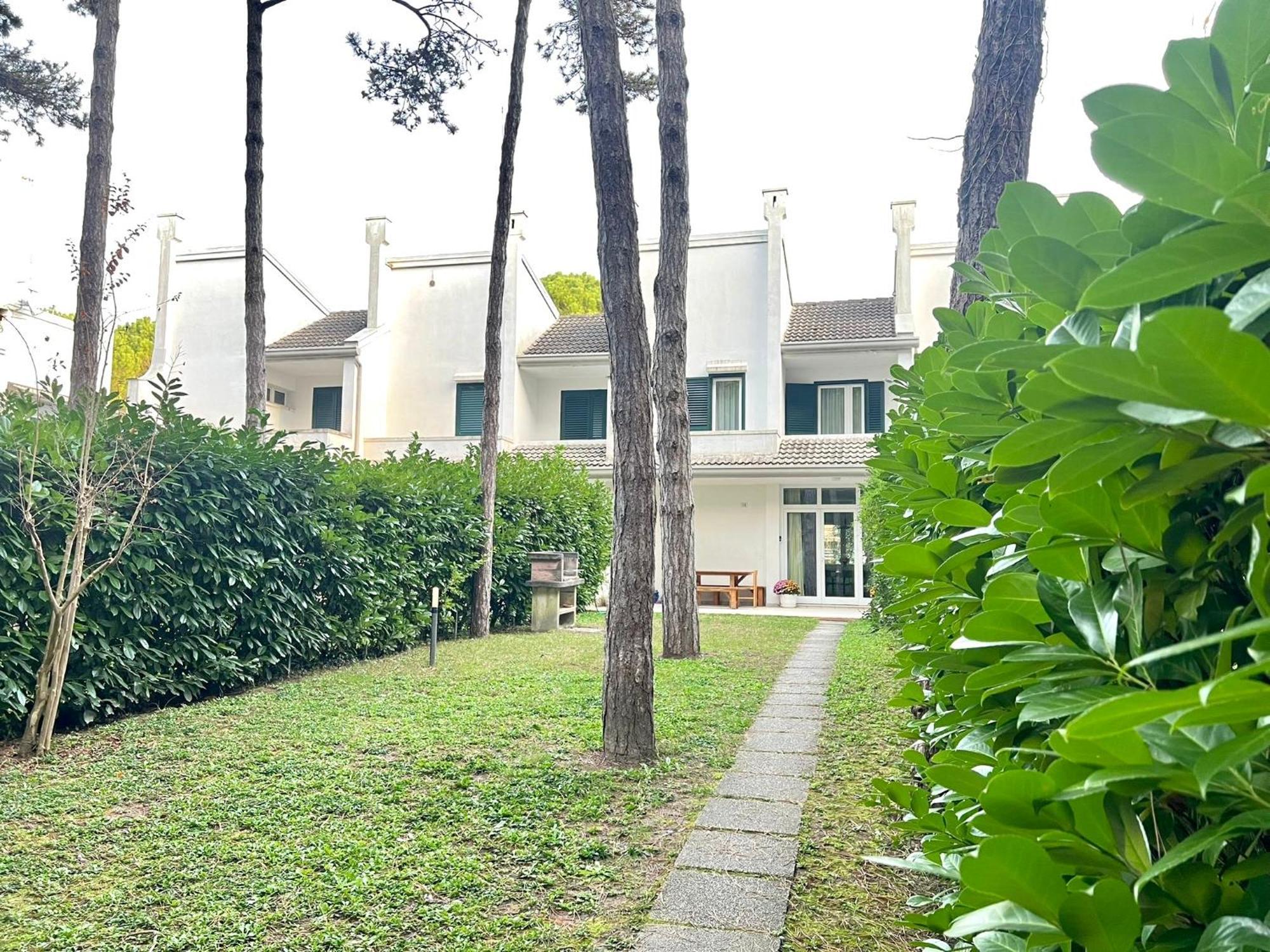 Villa Azzurro Lignano Sabbiadoro Exterior foto