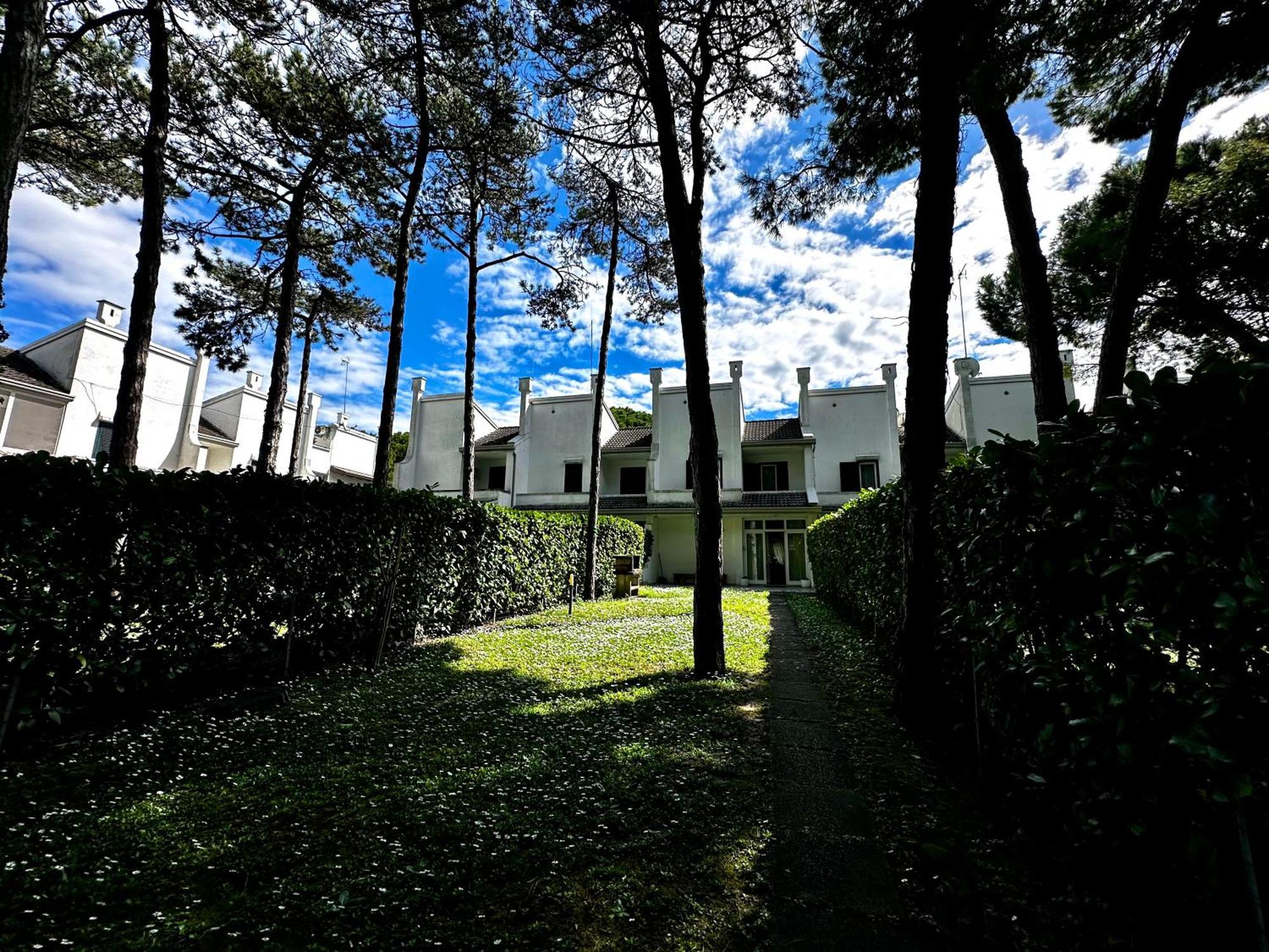Villa Azzurro Lignano Sabbiadoro Exterior foto